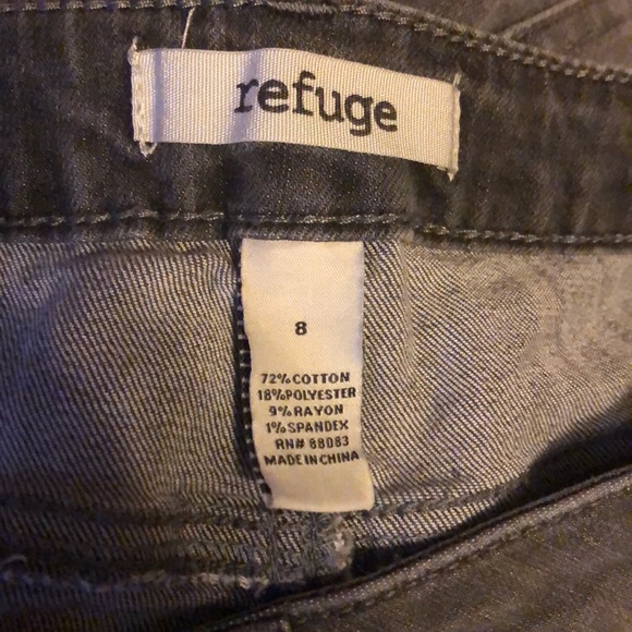 Black distressed jean shorts - Picture 4 of 4